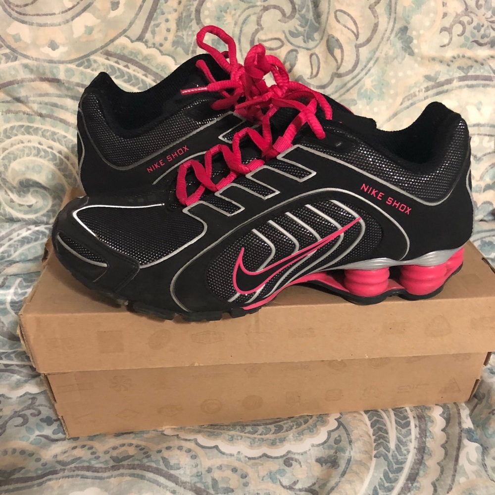 Women’s Nike Shox